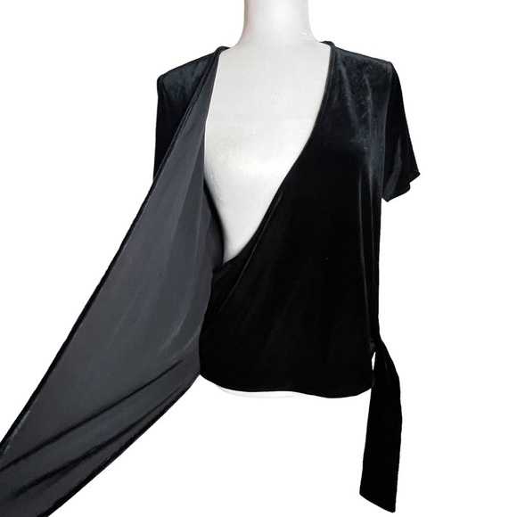 Ann Taylor Black Velvet Wrap Top Size Small - Picture 4 of 6